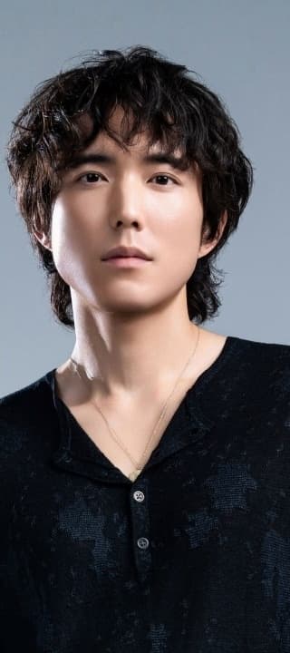 Justin H. Min photo 2