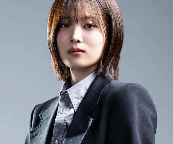 강지영 (Kang Ji-young)