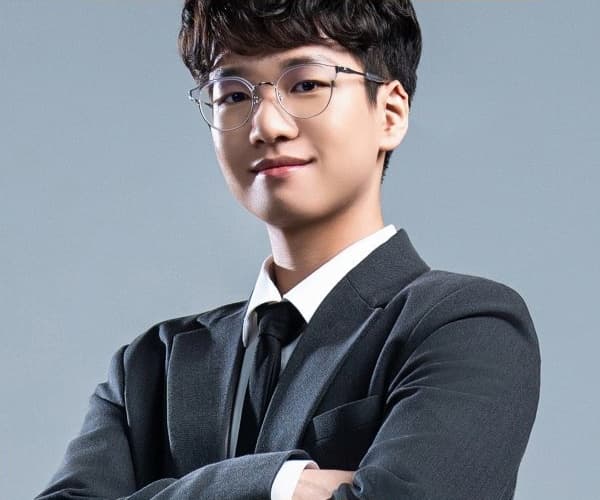 박상연 (Park Sang-yeon)