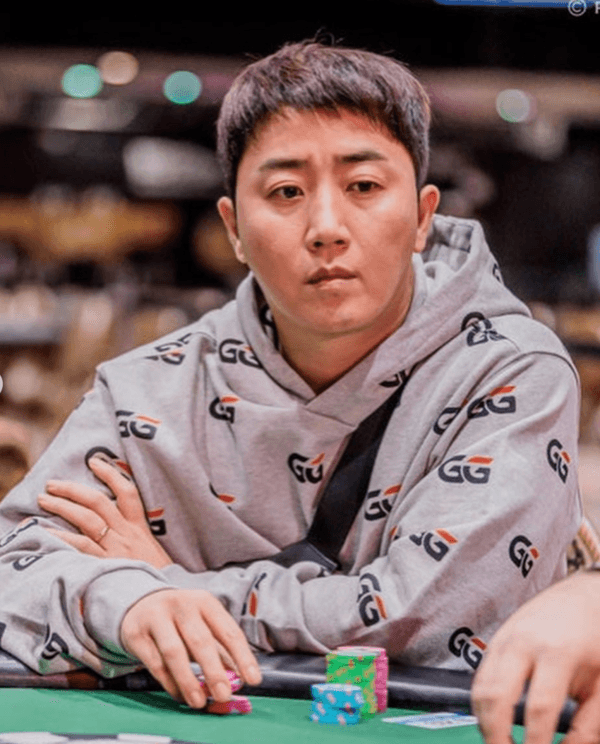 Hong Jin-ho photo 2